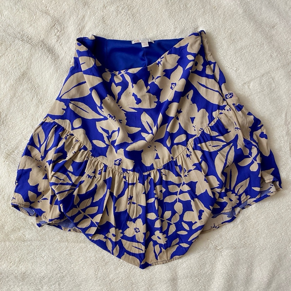 Gianni Bini Blue and Tan Floral Skirt